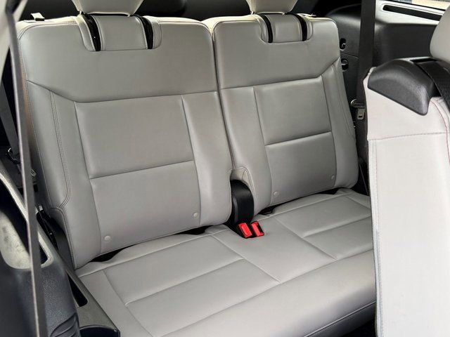 Certified 2025 Ford Explorer Active w/ Active Comfort Package image 32