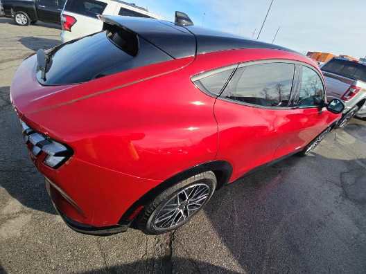 Certified 2024 Ford Mustang Mach-E Premium image 5