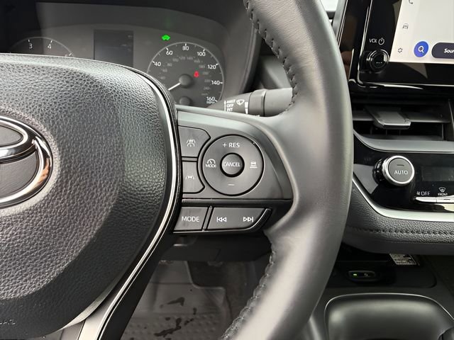 Used 2024 Toyota Corolla SE w/ SE Package image 23