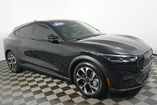 Certified 2025 Ford Mustang Mach-E Select w/ Comfort Package Lite AWD/4WD image 1
