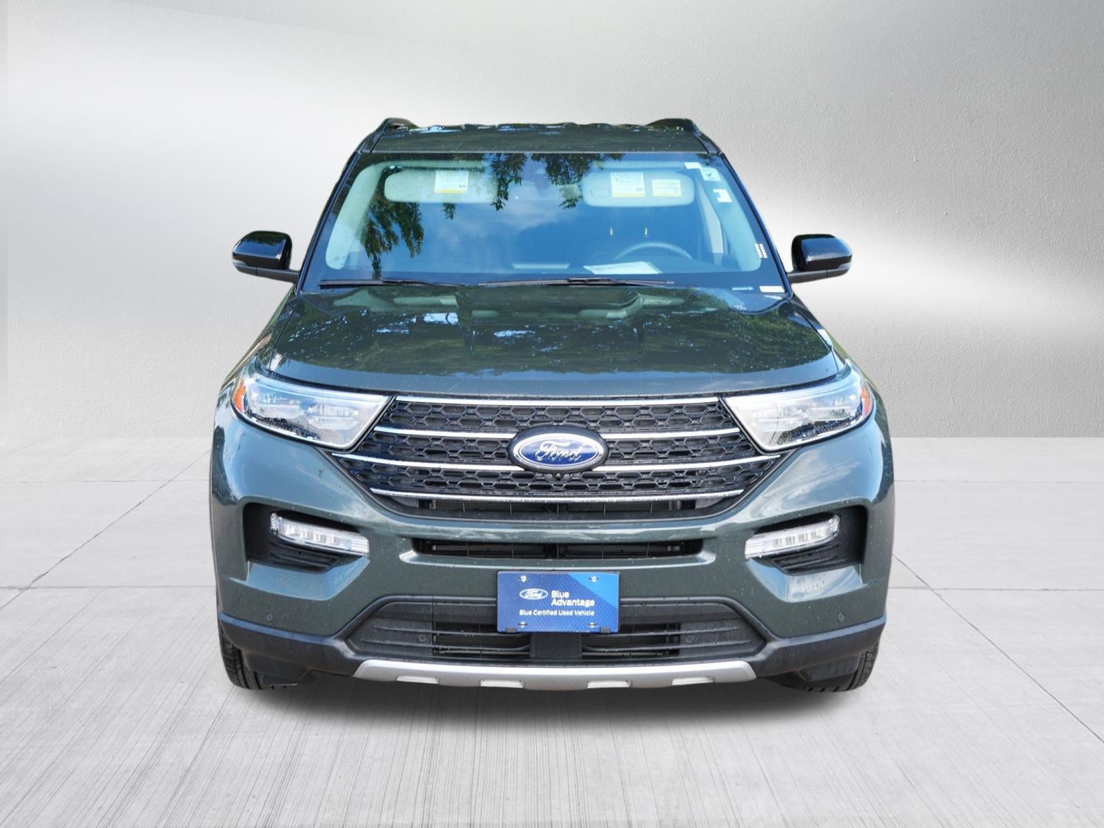 Certified 2024 Ford Explorer XLT w/ Equipment Group 202A AWD/4WD image 2