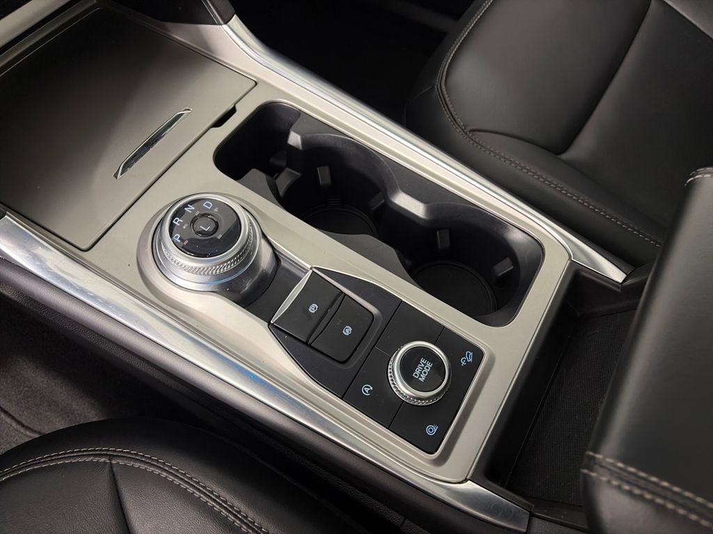 Certified 2024 Ford Explorer XLT w/ Equipment Group 202A image 22