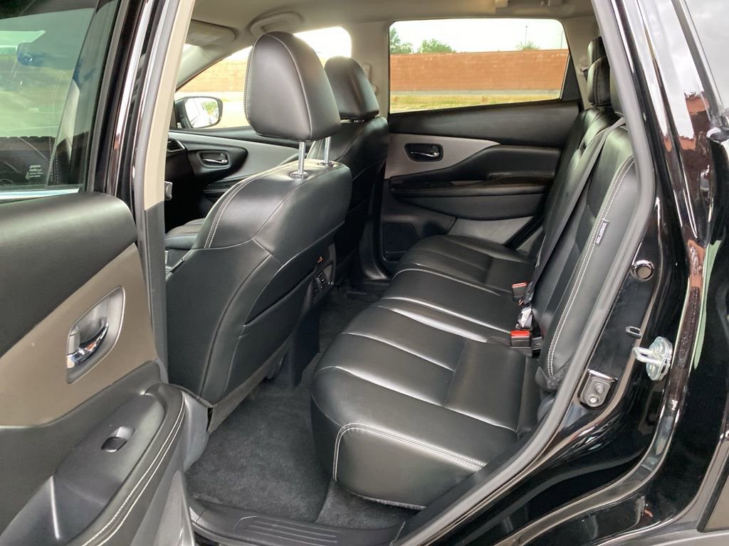 Used 2023 Nissan Murano SV image 17