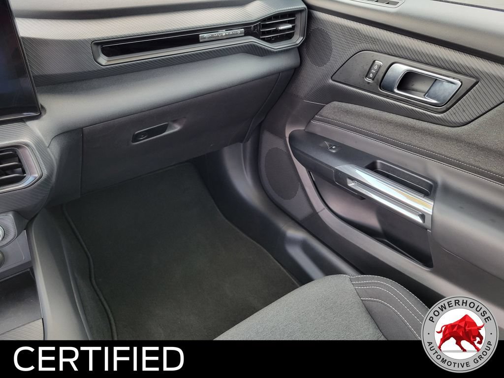Certified 2025 Ford Mustang Coupe RWD image 18