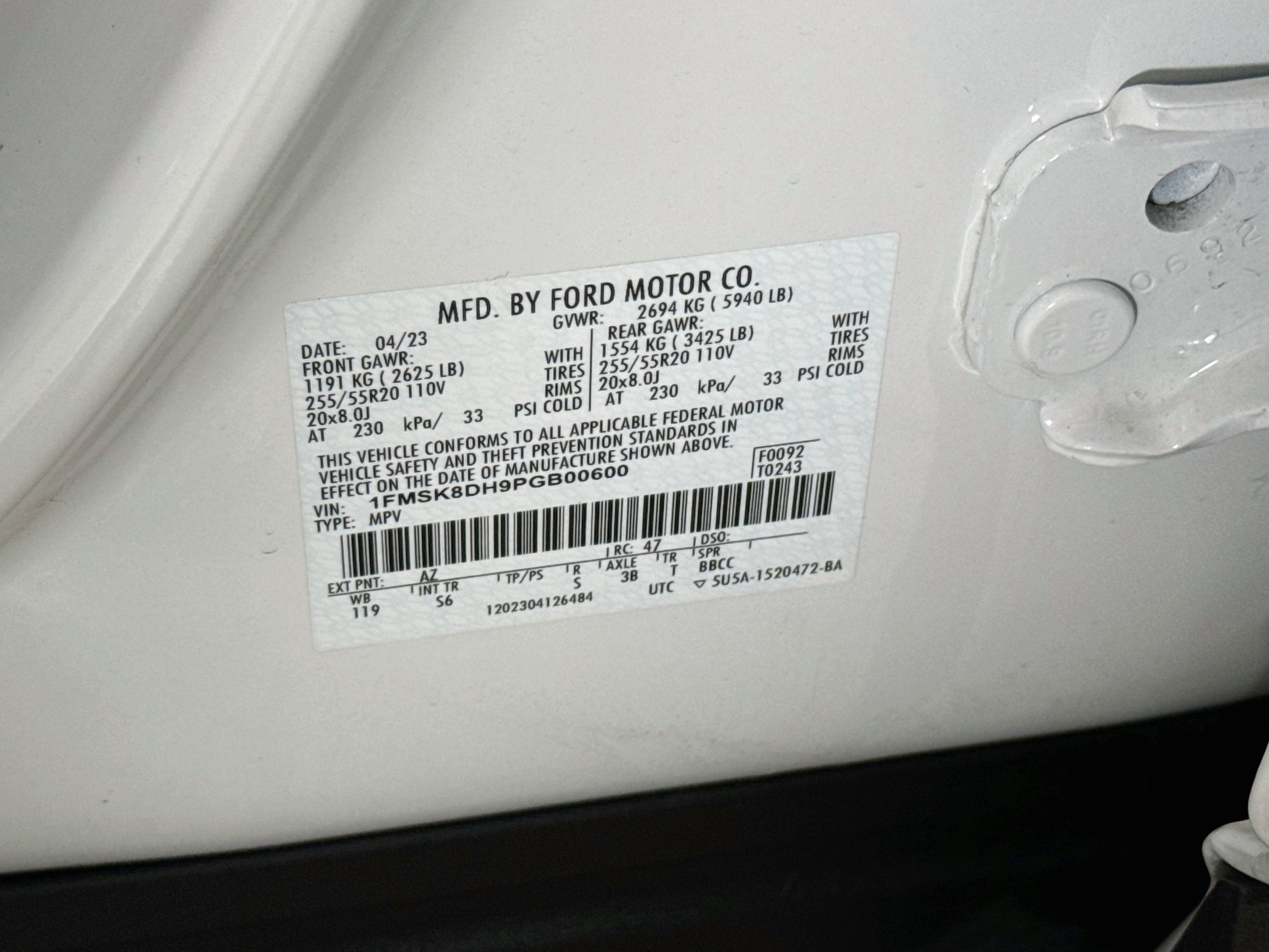 Certified 2023 Ford Explorer XLT w/ Equipment Group 202A AWD/4WD image 34