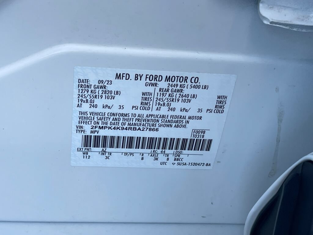 Certified 2024 Ford Edge Titanium AWD/4WD image 39