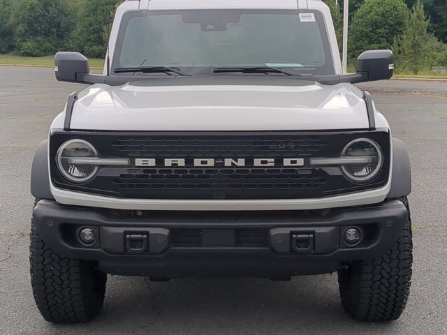 Certified 2025 Ford Bronco Badlands AWD/4WD image 9
