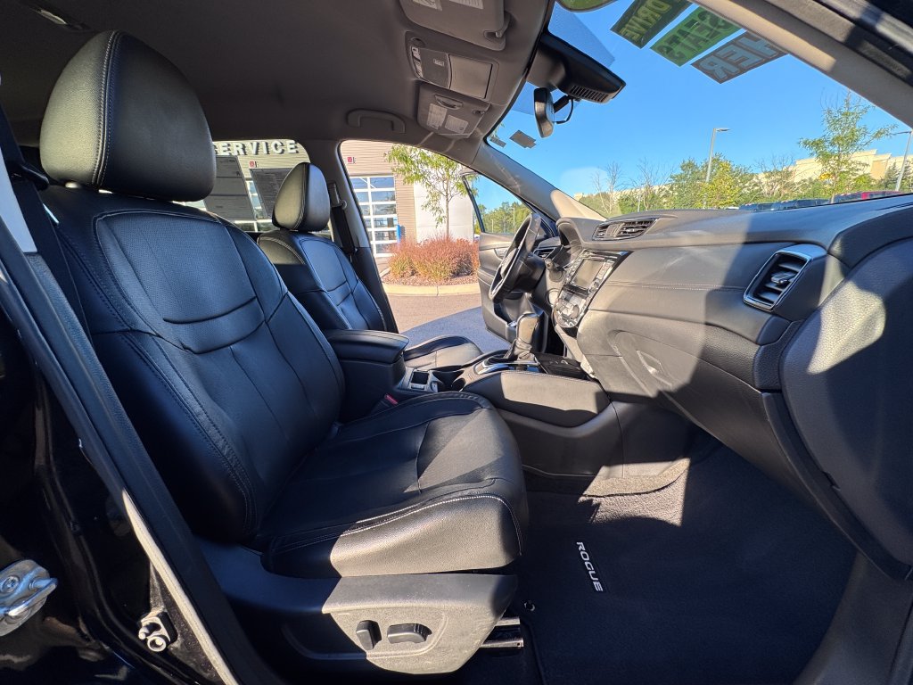 Used 2019 Nissan Rogue SL AWD/4WD image 28