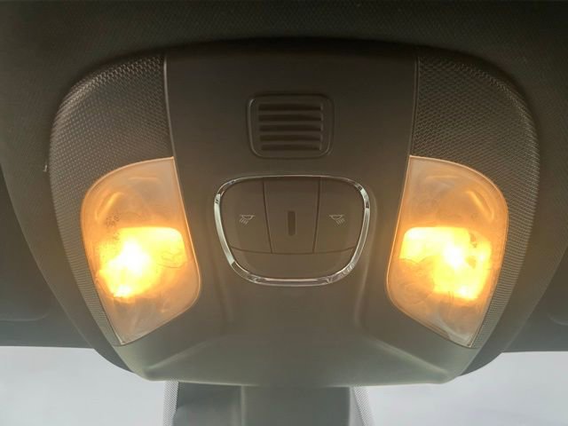 Used 2024 Jeep Compass Limited image 20