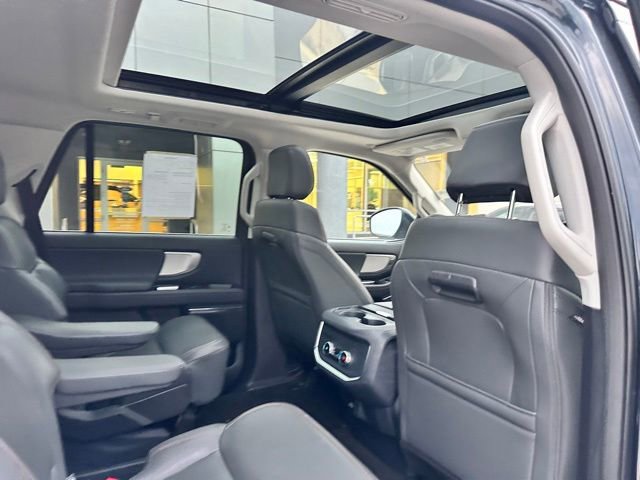 Certified 2025 Ford Expedition Active AWD/4WD image 49