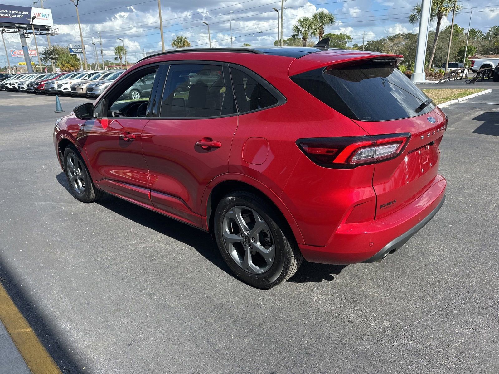 Certified 2023 Ford Escape ST-Line w/ Tech Pack #1 image 6