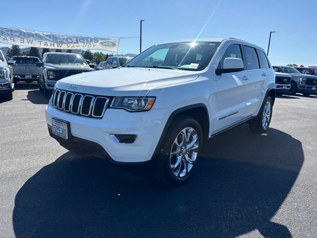 Used 2017 Jeep Grand Cherokee Laredo