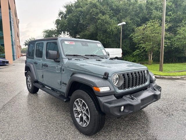 Used 2025 Jeep Wrangler Unlimited Sport AWD/4WD image 10