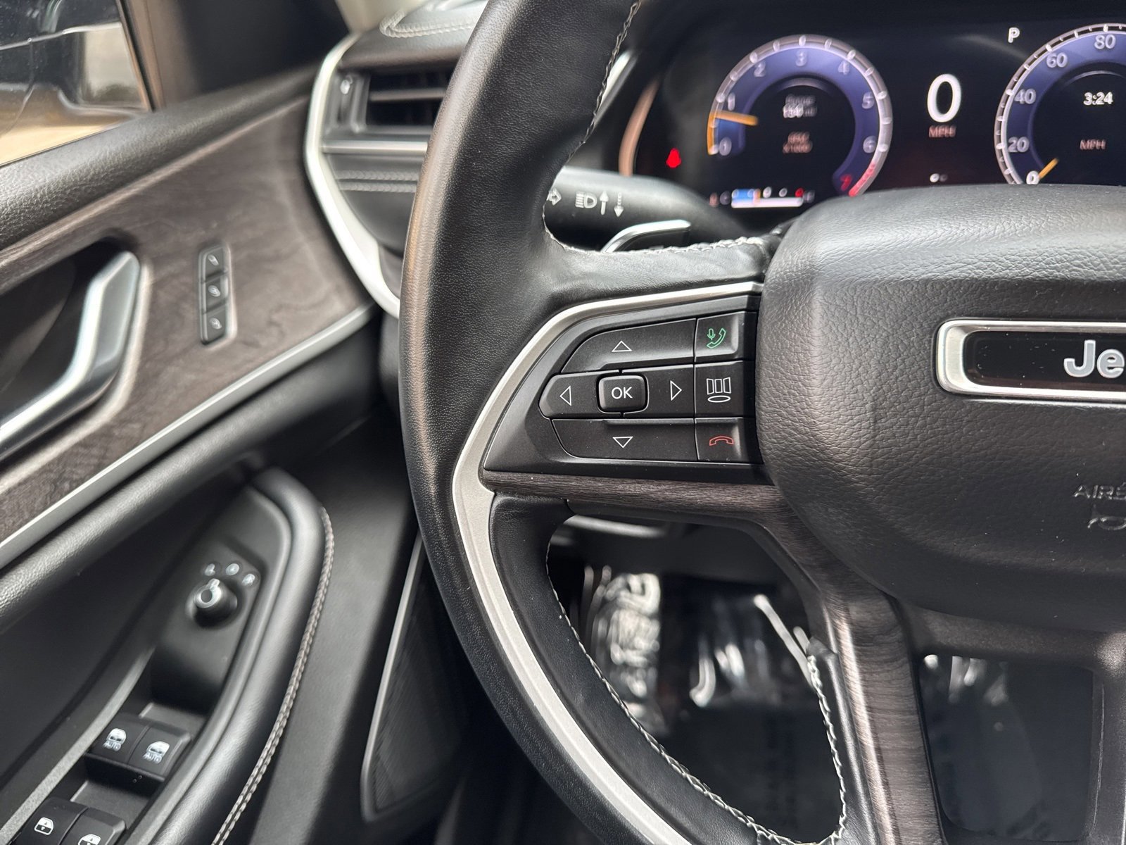 Used 2021 Jeep Grand Cherokee L Limited image 30