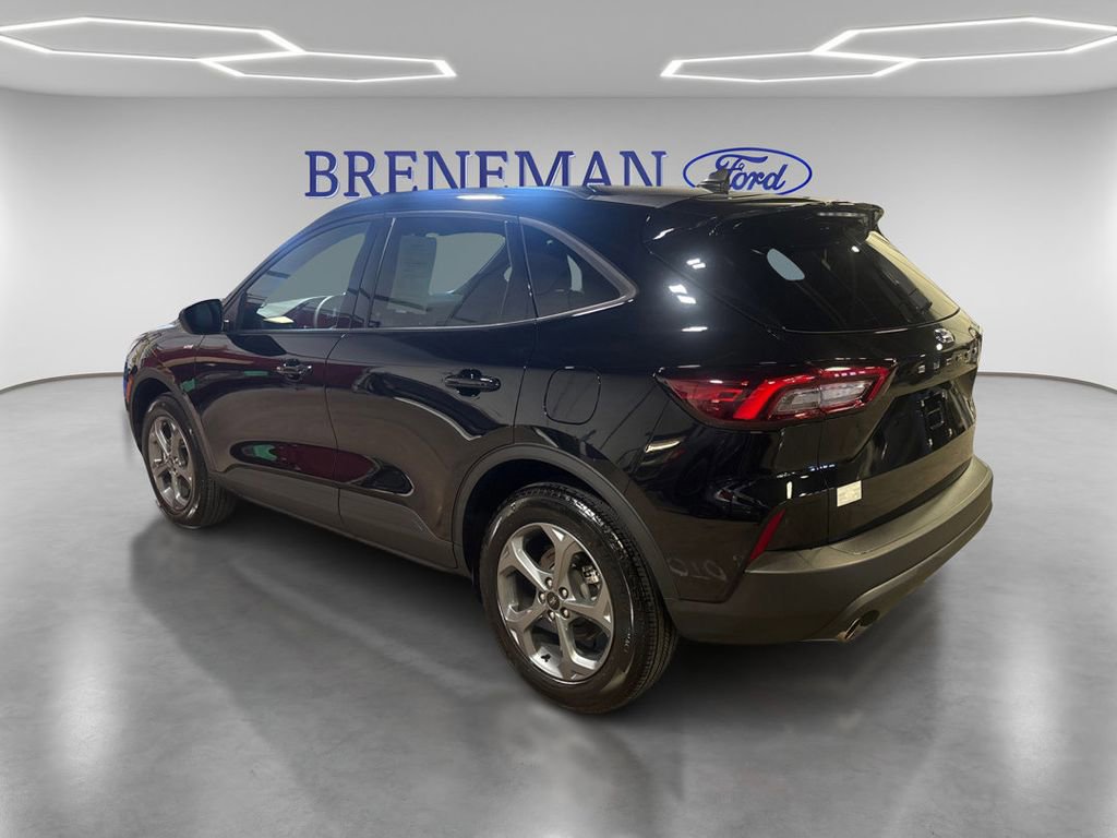 Certified 2025 Ford Escape ST-Line image 3