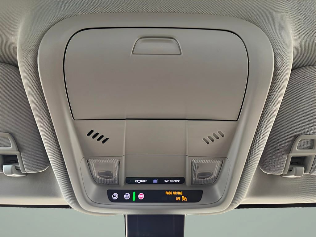 Used 2024 Chevrolet Equinox LT image 14