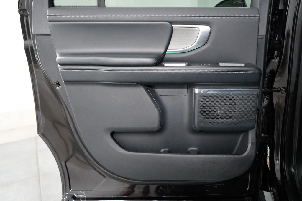 Certified 2025 Ford Expedition Max Platinum AWD/4WD image 31
