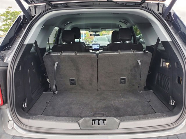 Certified 2023 Ford Explorer XLT w/ Equipment Group 202A image 30