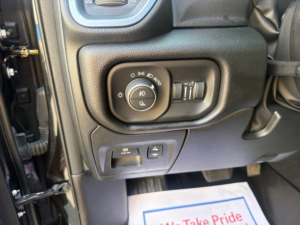 Used 2025 RAM 1500 Big Horn AWD/4WD image 27
