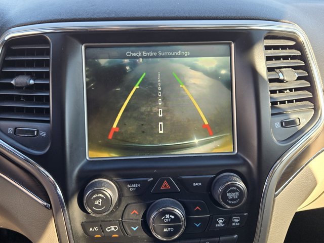 Used 2017 Jeep Grand Cherokee Limited image 16