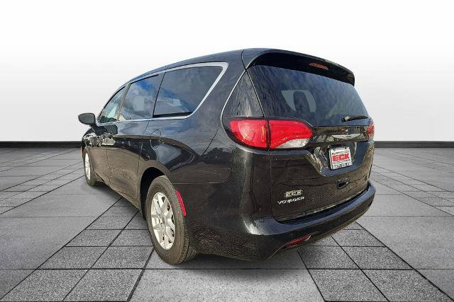 Used 2024 Chrysler Voyager LX FWD image 7