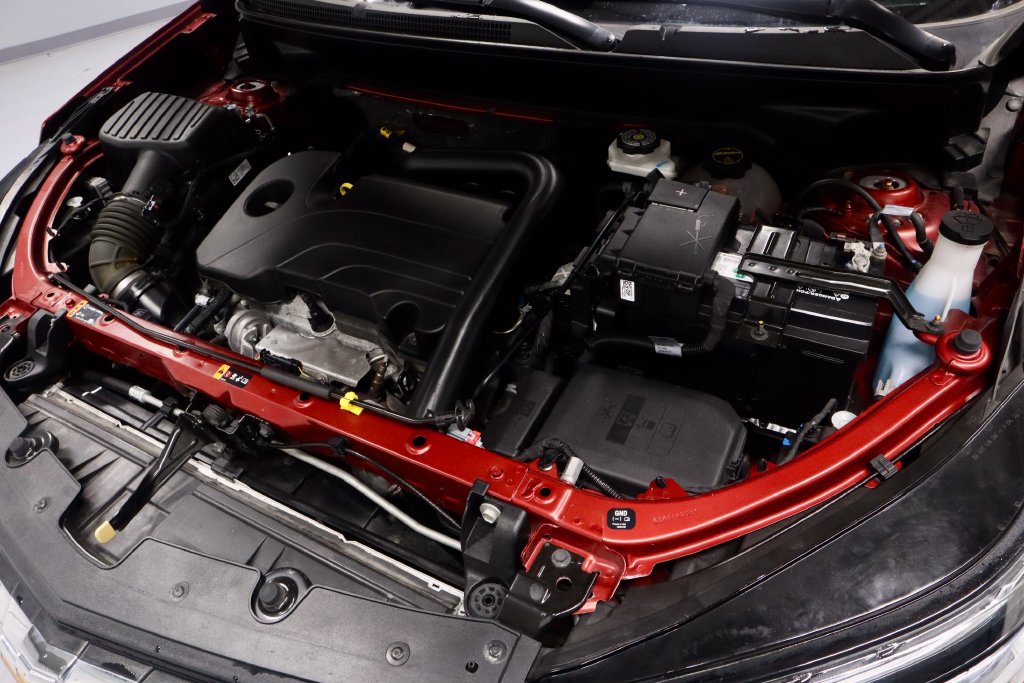 Used 2024 Chevrolet Equinox LT w/ LPO, Floor Liner Package FWD image 17
