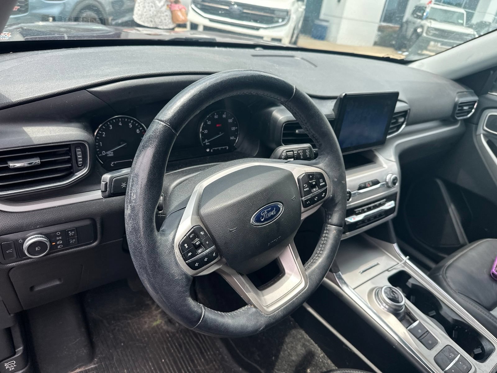 Certified 2022 Ford Explorer XLT w/ Equipment Group 202A RWD image 5