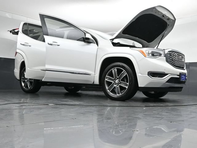 Used 2019 GMC Acadia Denali w/ Technology Package FWD image 54