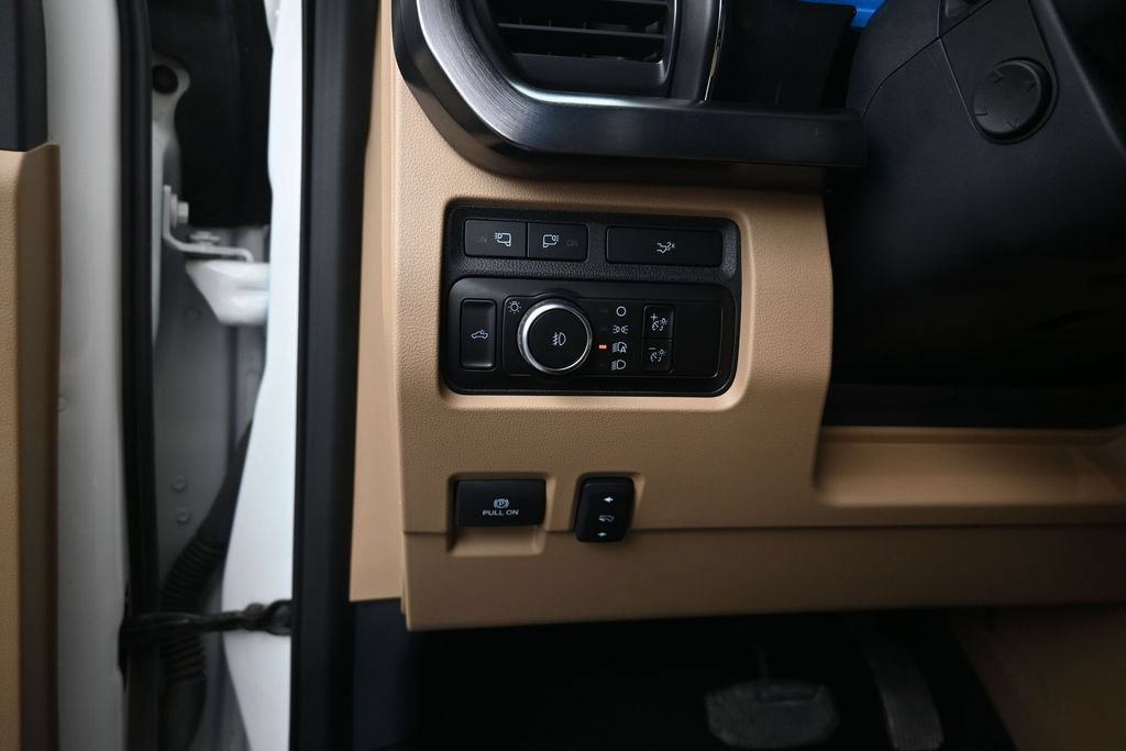 Certified 2023 Ford F250 Lariat AWD/4WD image 12
