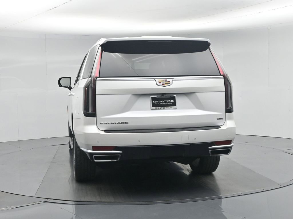 Used 2024 Cadillac Escalade Luxury w/ LPO, Floor Liner Package image 32