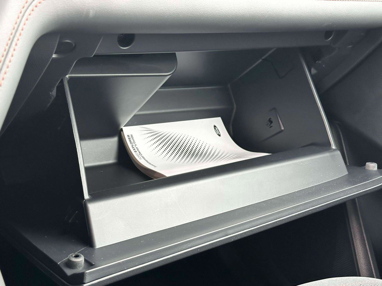 Certified 2025 Ford Explorer Active image 31