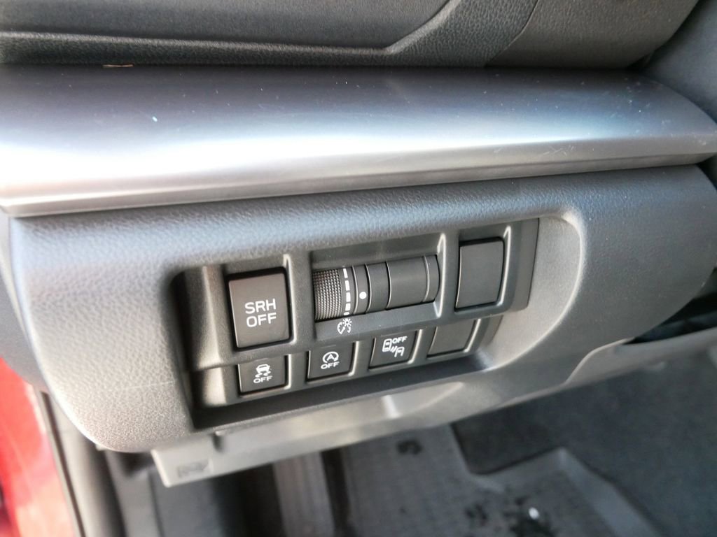 Used 2022 Subaru Crosstrek 2.5i Limited w/ Popular Package #4 image 14