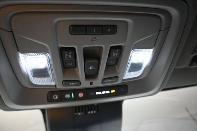 Used 2025 Chevrolet Silverado 2500 LTZ w/ LTZ Plus Package AWD/4WD image 14