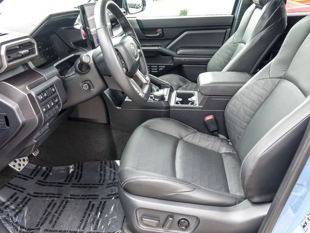 Used 2025 Toyota 4Runner TRD Sport Premium AWD/4WD image 13