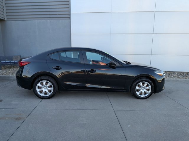 Used 2018 MAZDA MAZDA3 Sport image 3