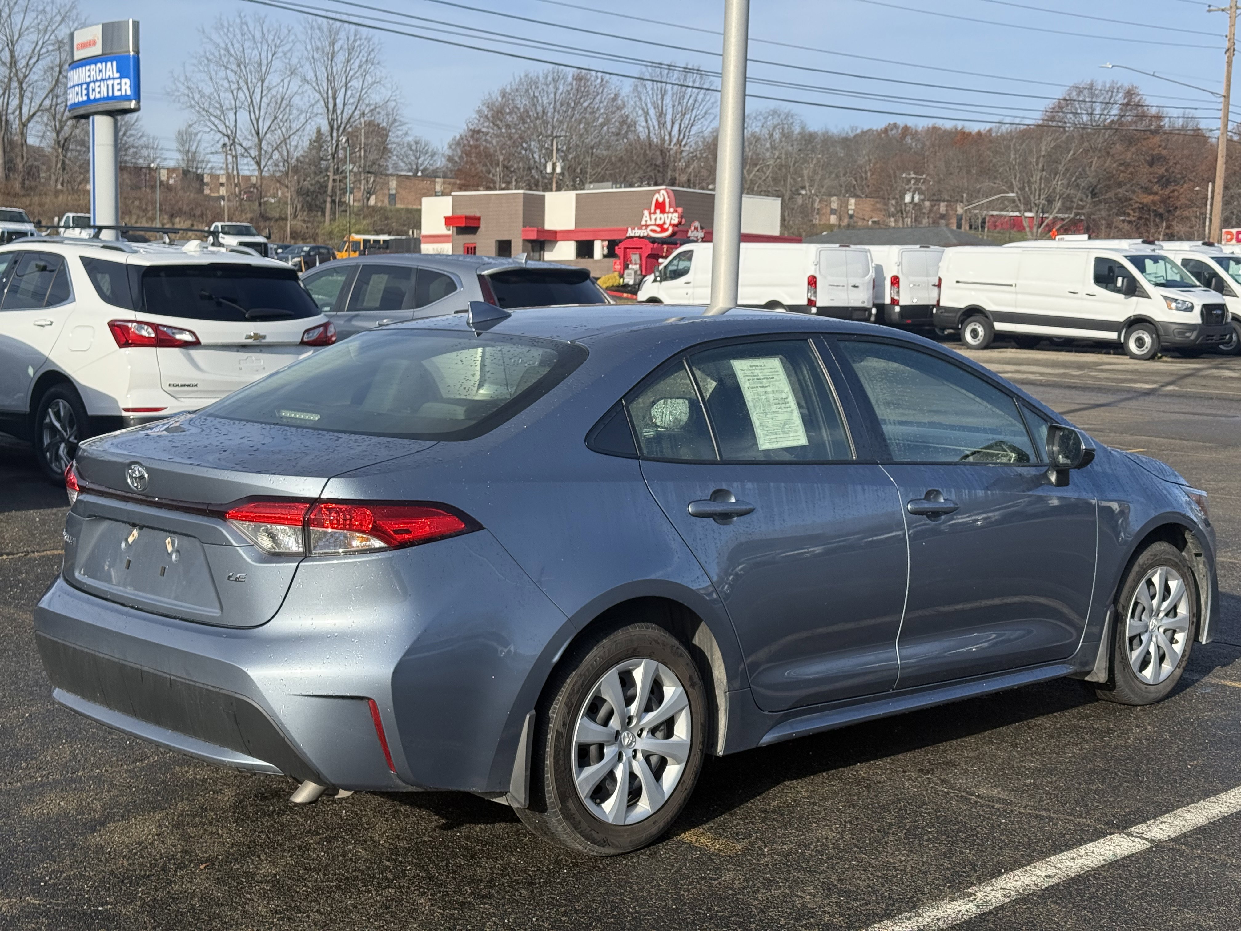 Used 2022 Toyota Corolla LE image 2