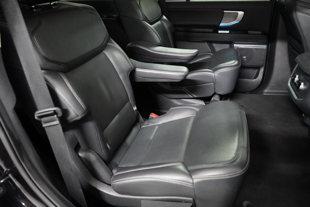 Certified 2025 Ford Expedition Platinum AWD/4WD image 22