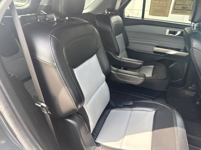 Certified 2023 Ford Explorer XLT w/ Equipment Group 202A RWD image 33