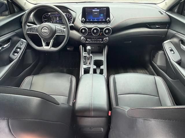 Used 2023 Nissan Sentra SR w/ SR Premium Package FWD image 10