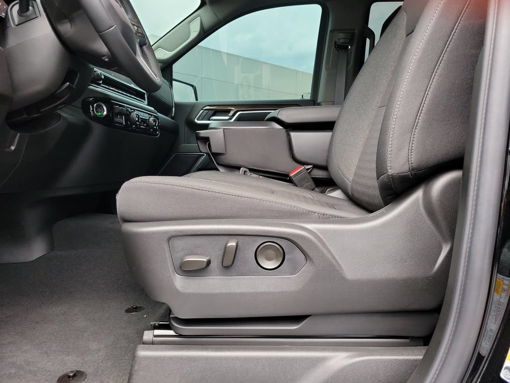 Used 2026 Chevrolet Silverado 1500 RST w/ RST Select Package AWD/4WD image 19