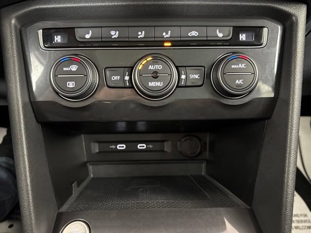 Used 2021 Volkswagen Tiguan SE AWD/4WD image 15