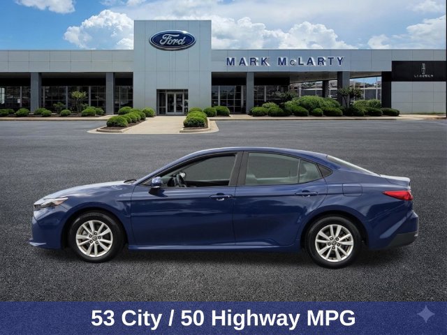 Used 2025 Toyota Camry LE FWD image 2