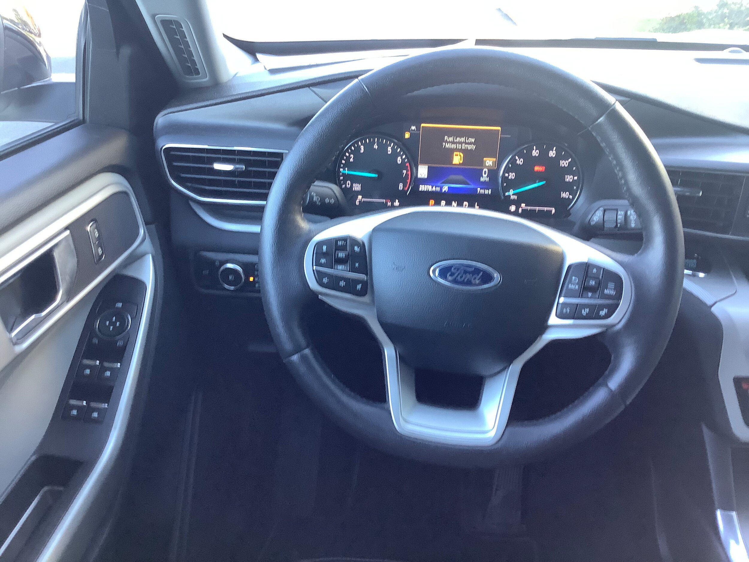 Certified 2024 Ford Explorer XLT w/ Equipment Group 202A AWD/4WD image 9