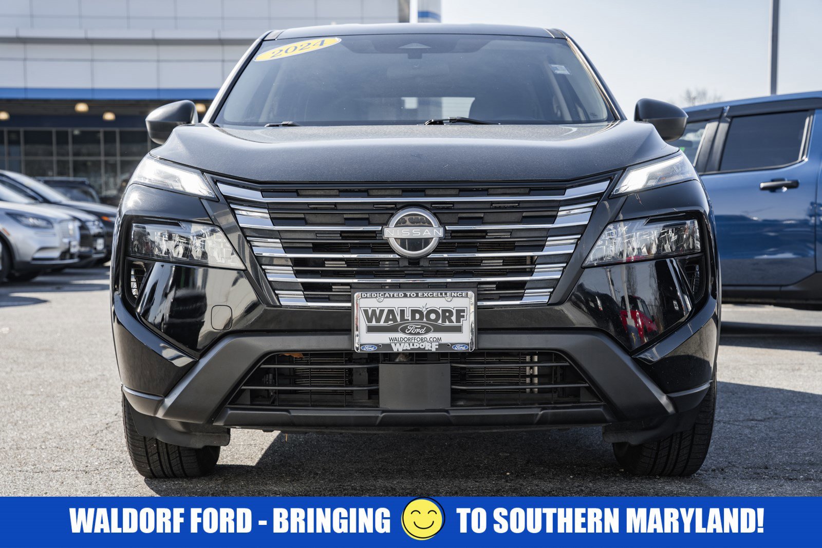 Used 2024 Nissan Rogue S image 2