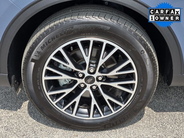 Certified 2025 Ford Escape SE FWD image 10