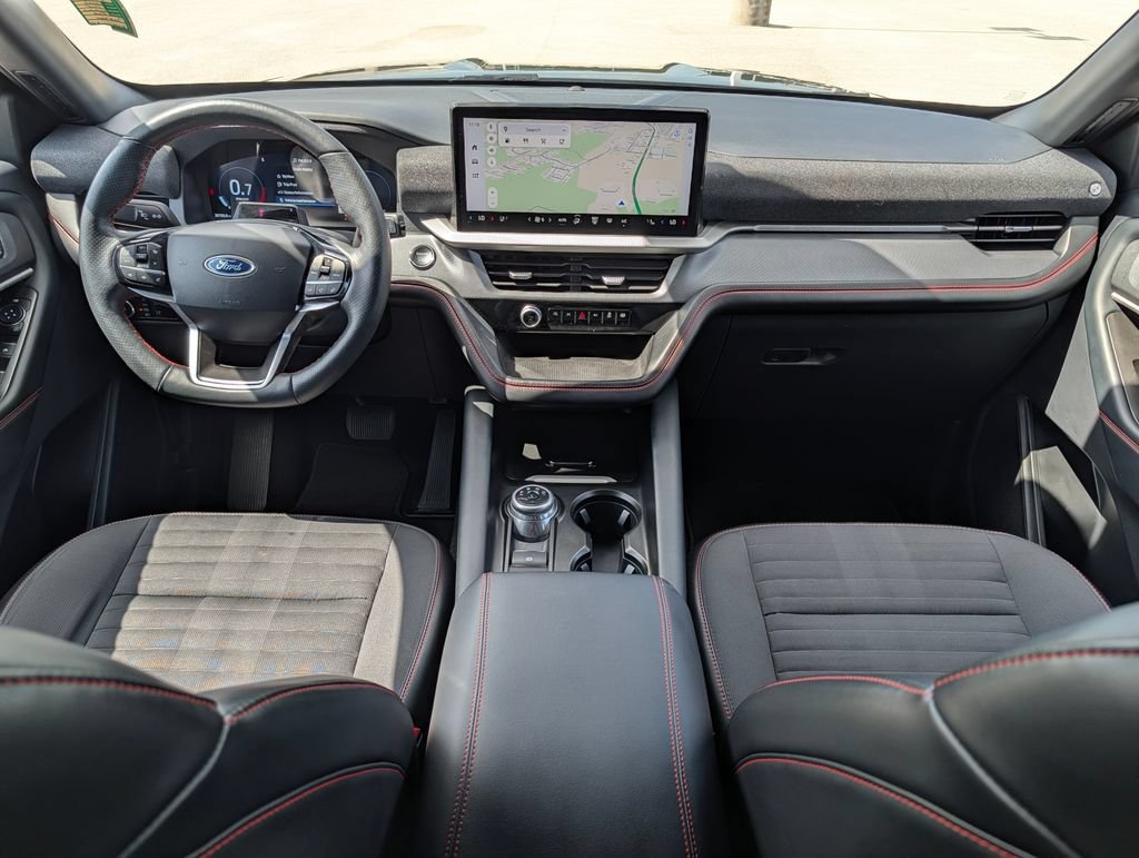 Certified 2025 Ford Explorer ST-Line w/ ST-Line Street Pack AWD/4WD image 13