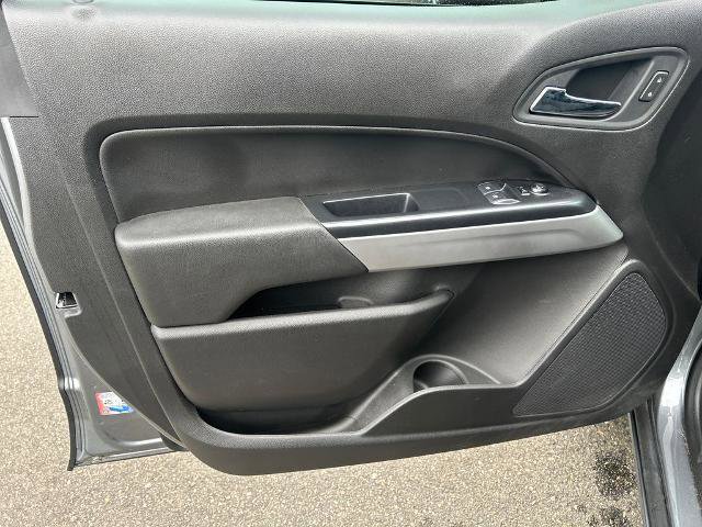 Used 2021 Chevrolet Colorado LT w/ LT Convenience Package AWD/4WD image 17