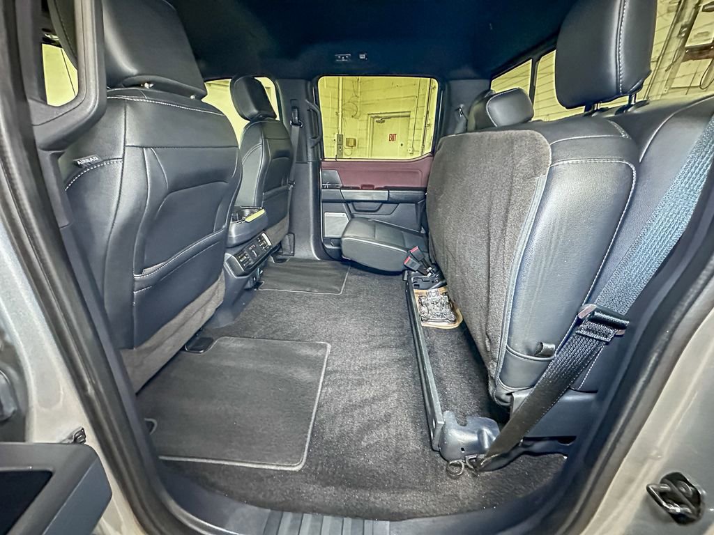 Certified 2022 Ford F150 Lariat w/ Equipment Group 502A High image 31