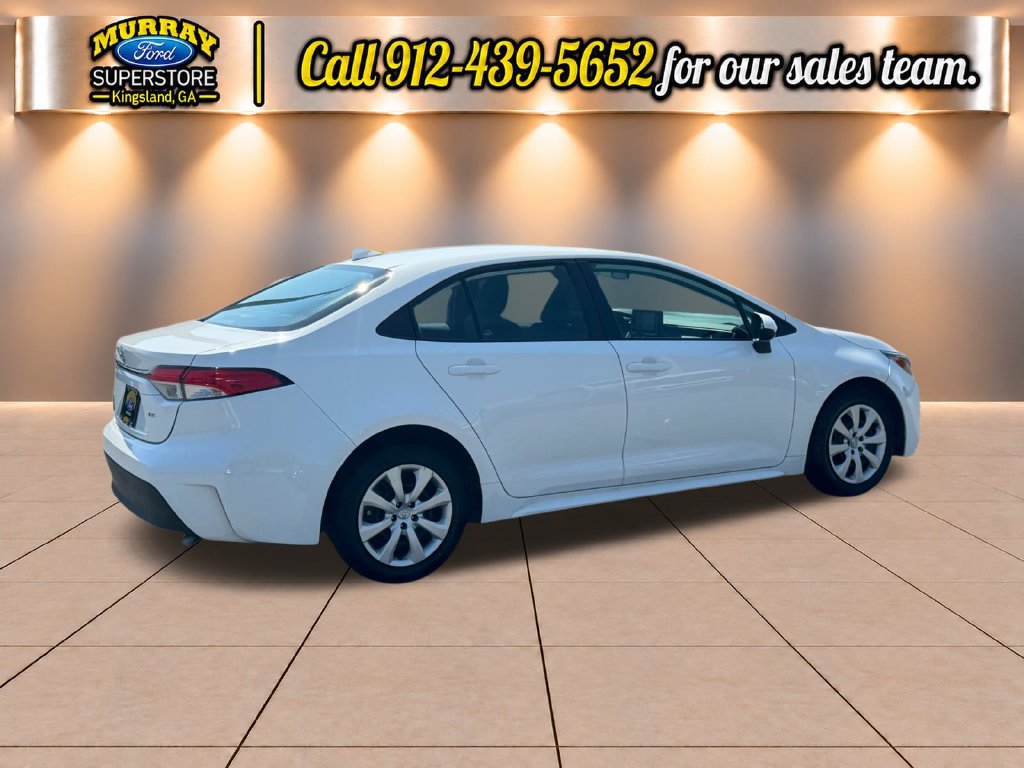 Used 2024 Toyota Corolla LE FWD image 5