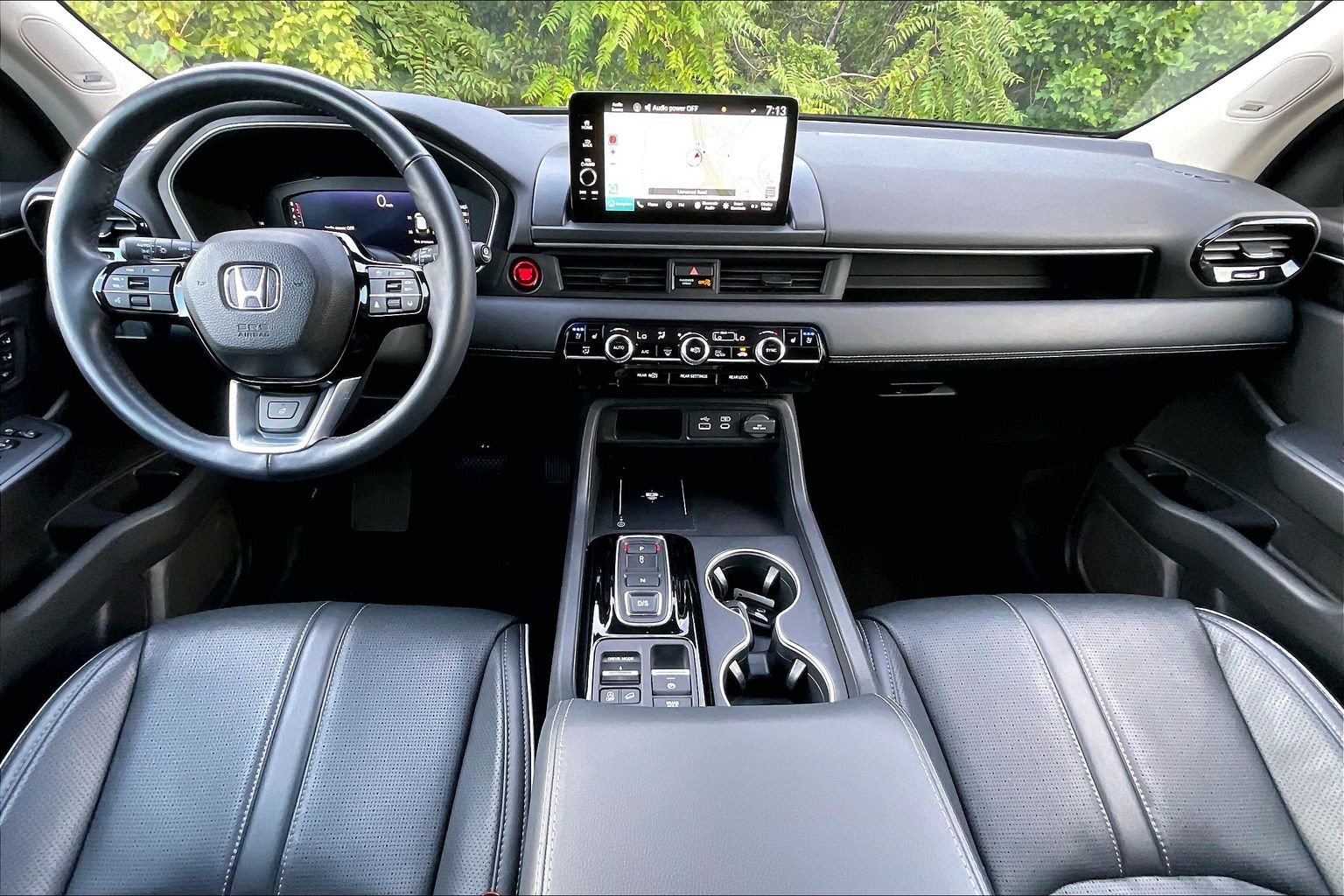 Used 2023 Honda Pilot Elite image 15